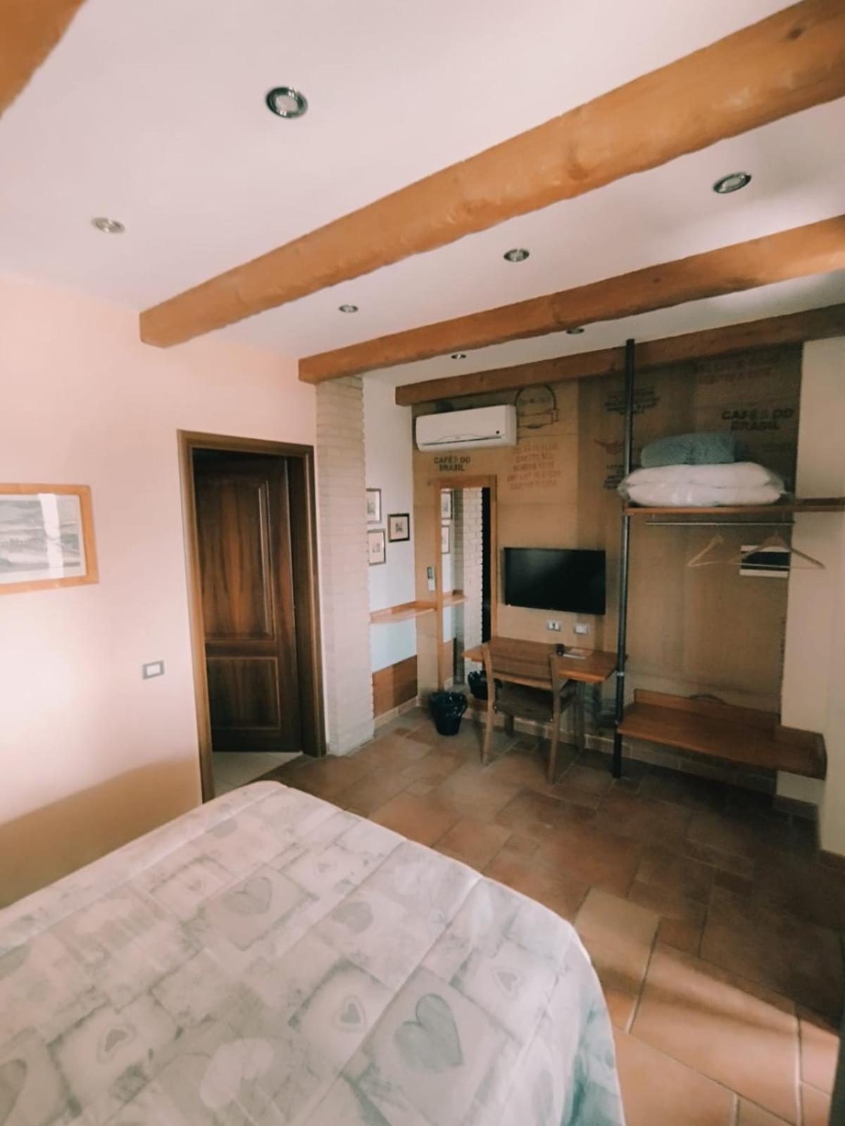 Private Room In The Food Valley Of Parma Montechiarugolo Exterior photo